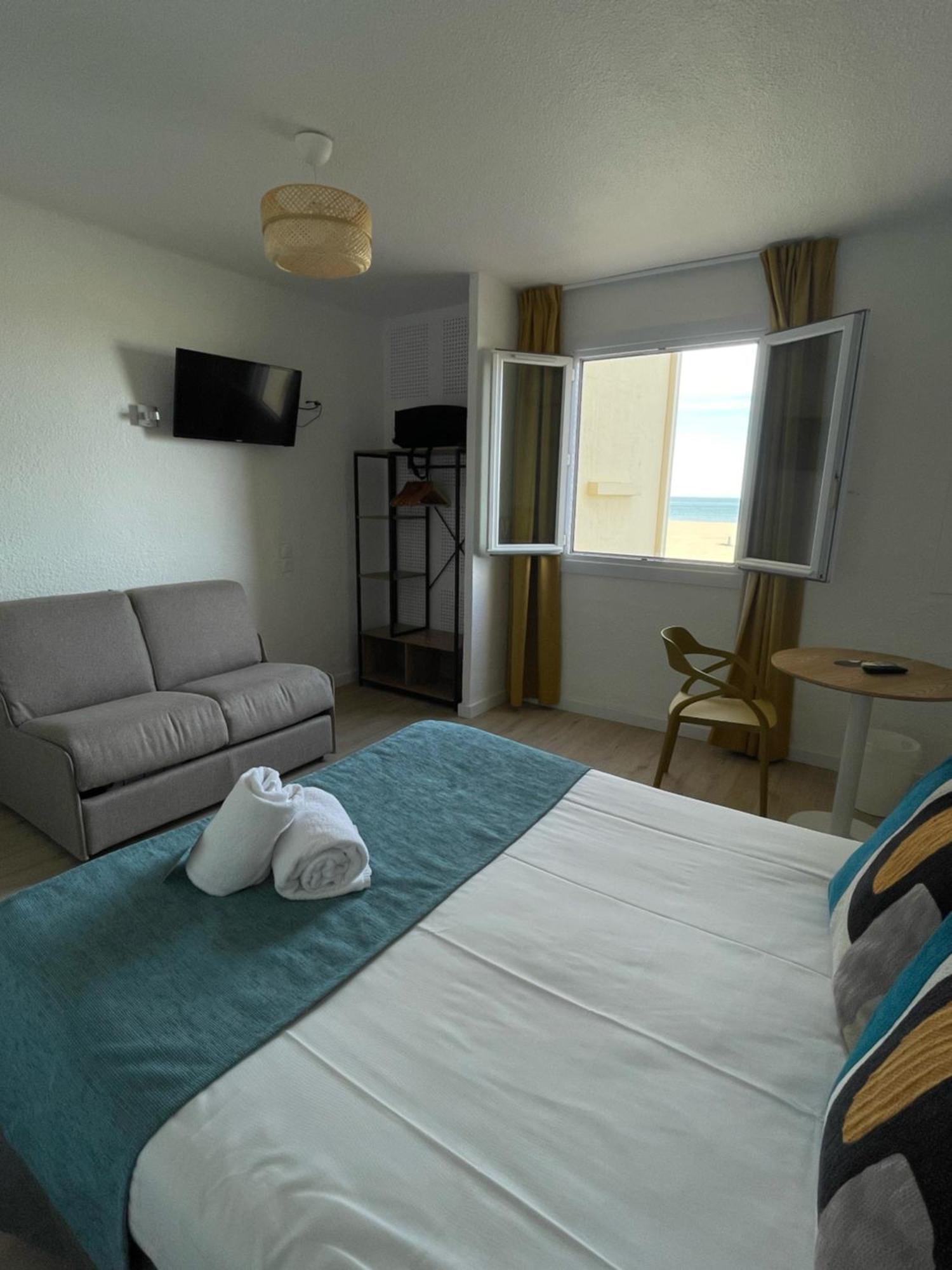 Hotel Saint Georges, Face à la mer Canet-en-Roussillon Esterno foto