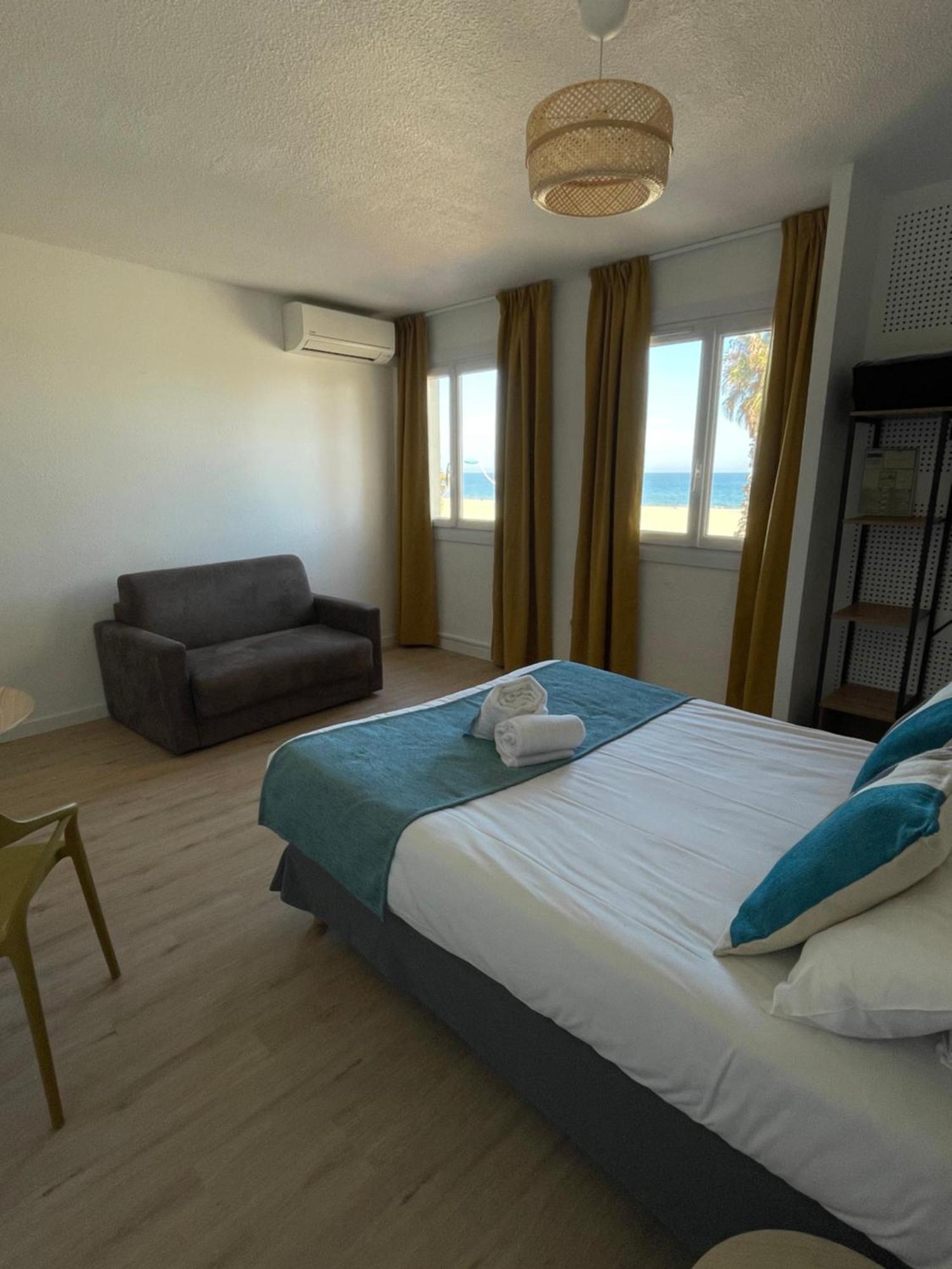 Hotel Saint Georges, Face à la mer Canet-en-Roussillon Esterno foto