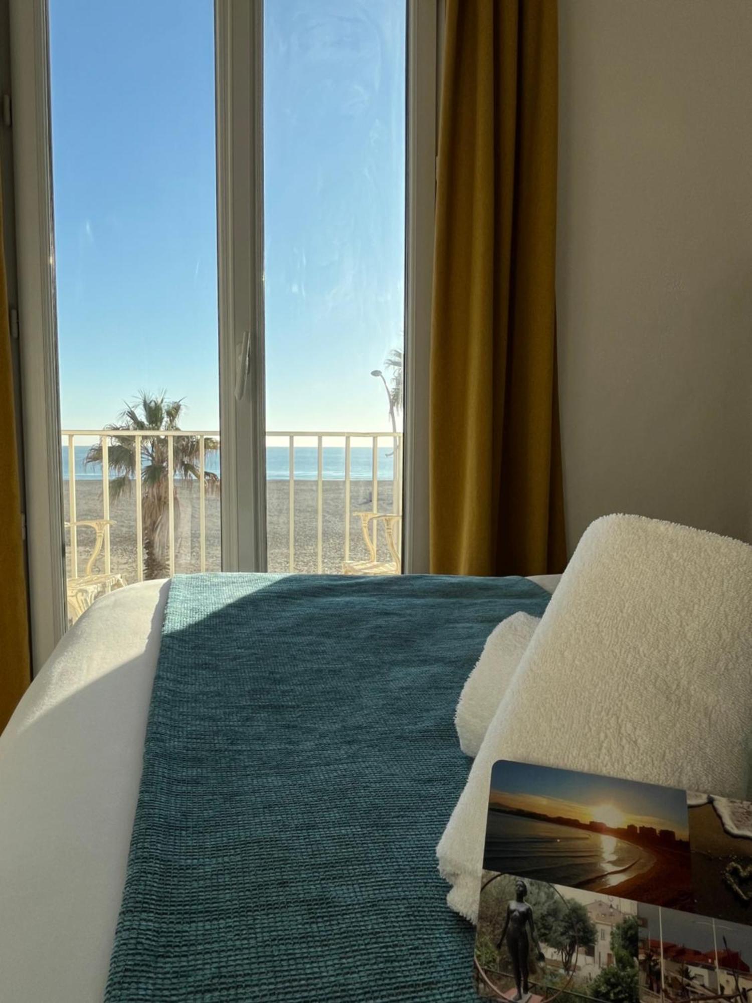 Hotel Saint Georges, Face à la mer Canet-en-Roussillon Esterno foto